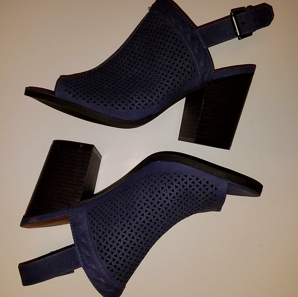 Indigo Rd womens sandal, block heel, size 8 - Picture 5 of 8